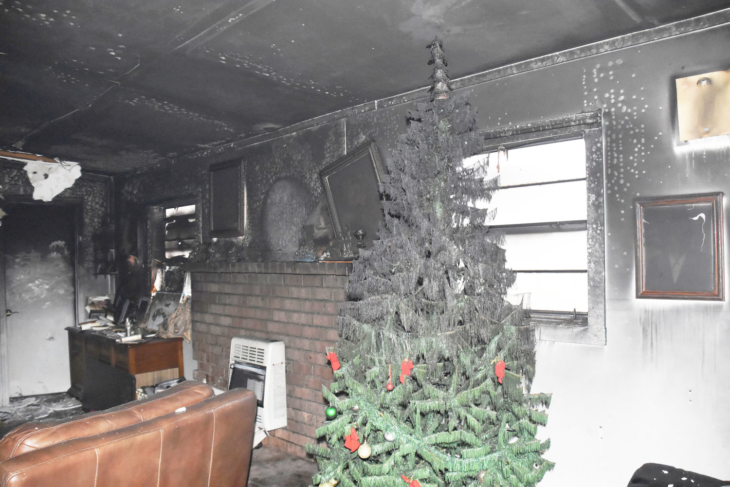 Lowcountry Christmas Home Fire